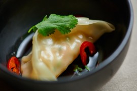 Knedlíčky s krevetami, koriandrem a chilli